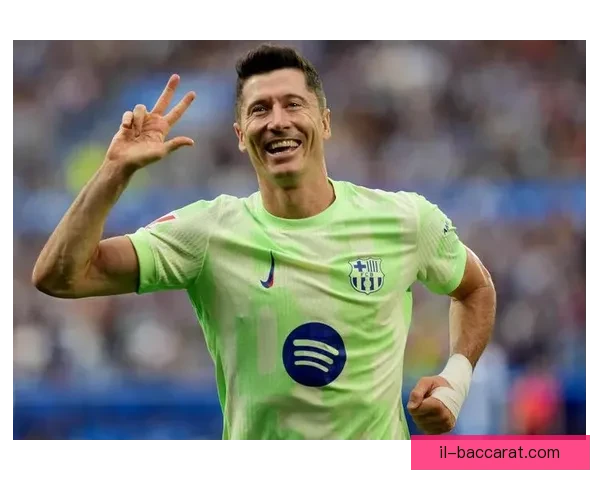 莱万梅开二度领衔巴萨力克阿拉维斯西甲第十四轮奏凯三比一完胜